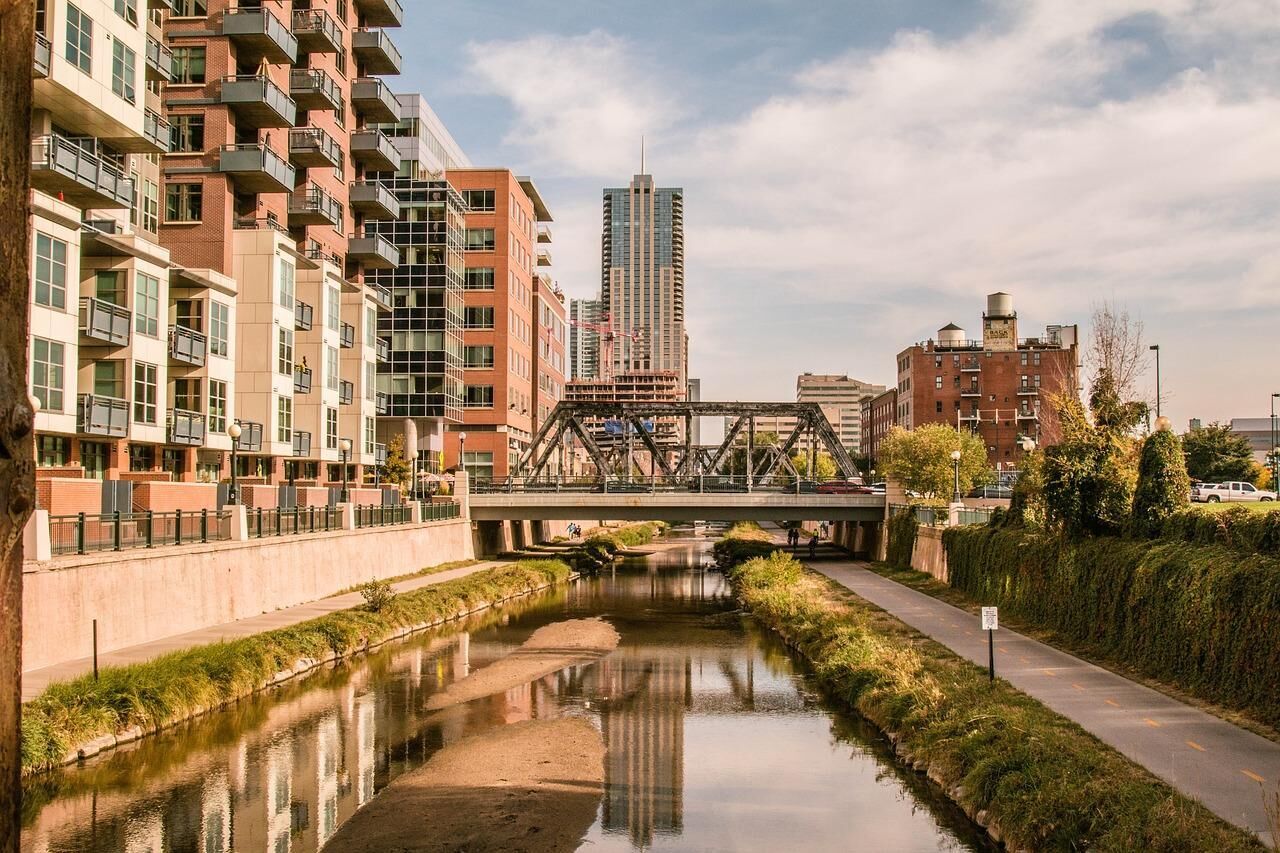 Life in Denver, CO: Pros and Cons of Moving to Denver